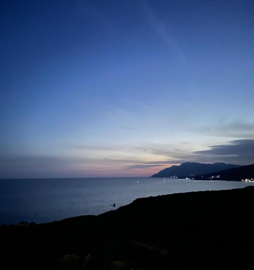 Blue Coast - Seaside Apartment Keratókambos Dış mekan fotoğraf